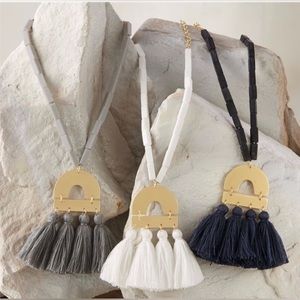 Mud Pie Metal Tassel Necklace Gold Chain Gray